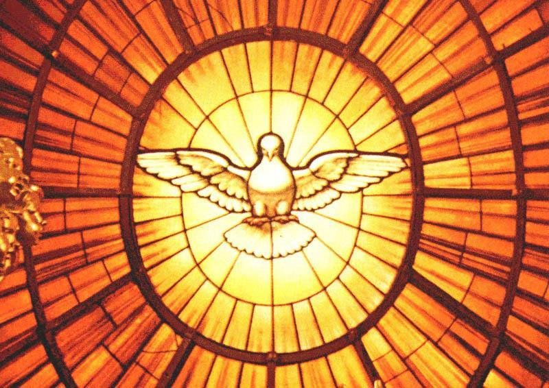 Duch svatý jako holubice - vitráž